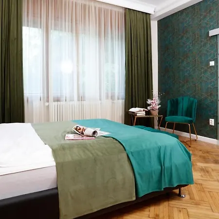 Grand Phillip Cismigiu Park Downtown