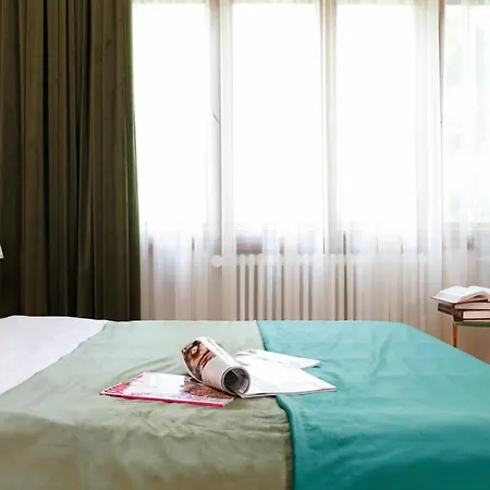 Apartment Grand Phillip Cismigiu Park Downtown Bucharest