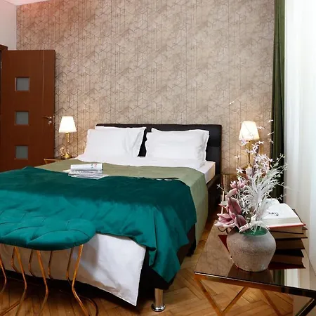 Grand Phillip Cismigiu Park Downtown Apartment *