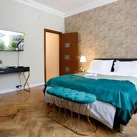 Grand Phillip Cismigiu Park Downtown Apartment Bucharest