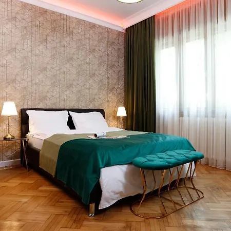 Apartment Grand Phillip Cismigiu Park Downtown Bucharest