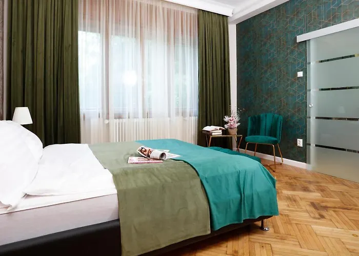 Grand Phillip Cismigiu Park Downtown