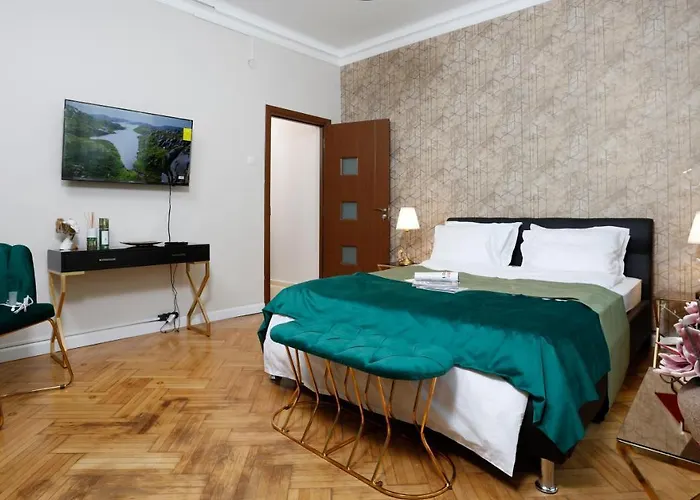 Grand Phillip Cismigiu Park Downtown * Бухарест