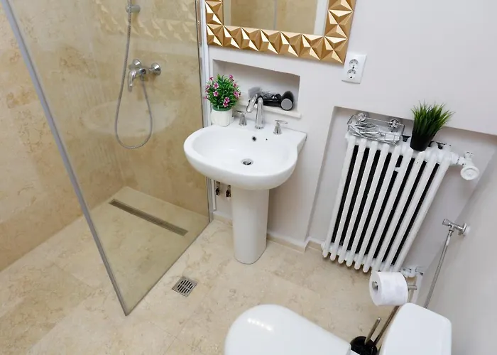 Grand Phillip Cismigiu Park Downtown *