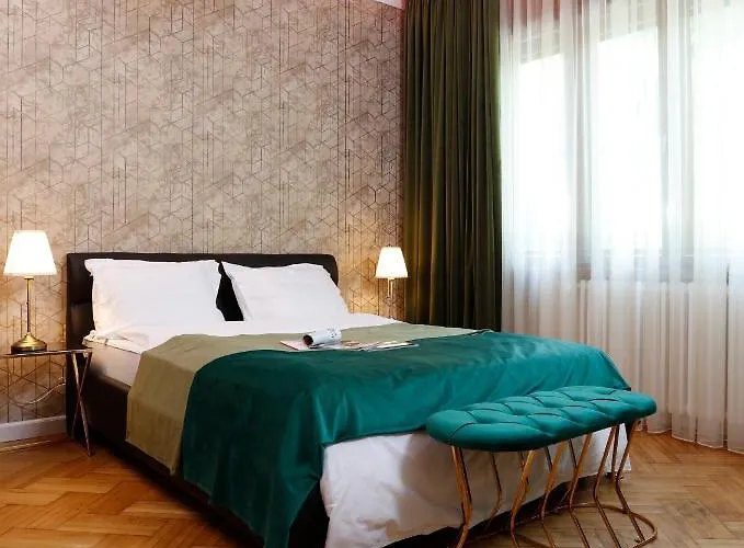 Апартаменти Grand Phillip Cismigiu Park Downtown Бухарест