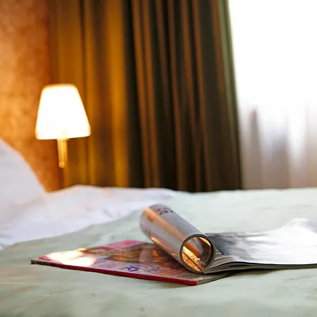 Grand Phillip Cismigiu Park Downtown Apartament