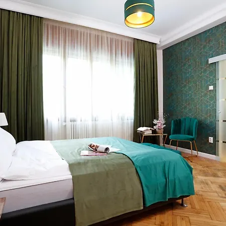 Apartament Grand Phillip Cismigiu Park Downtown