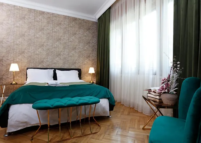 Grand Phillip Cismigiu Park Downtown *